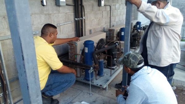 COMPONENTES DE LA CHAMA DE REFRIGERACIÓN 